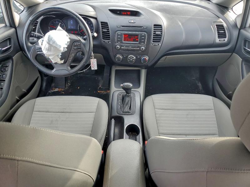 Photo 8 from auction – 2015 KIA FORTE EX with VIN KNAFX5A82F5294937