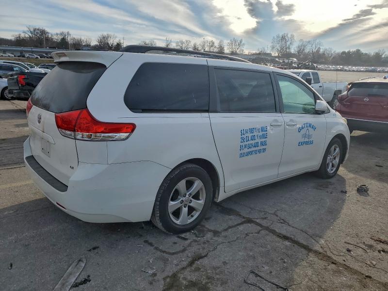 Photo 3 from auction – 2011 TOYOTA SIENNA LE with VIN 5TDKK3DC9BS109310