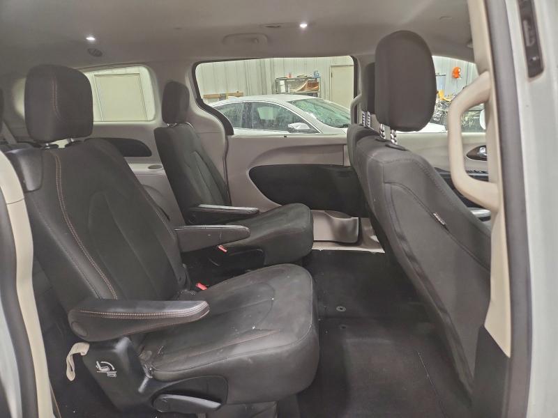 Photo 11 from auction – 2018 CHRYSLER PACIFICA T with VIN 2C4RC1FG8JR101027