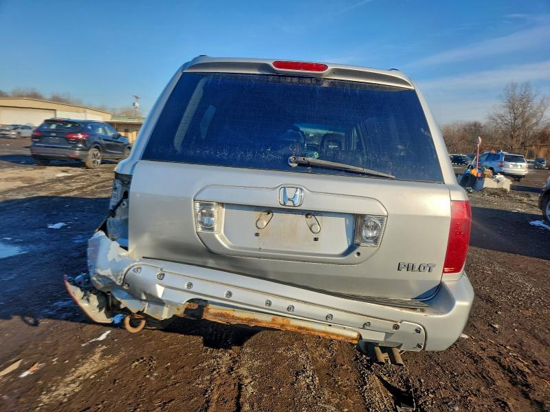 Photo 6 from auction – 2004 HONDA PILOT with VIN 2HKYF18524H539459