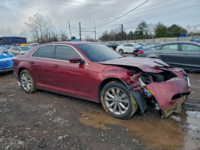 Photo 4 from auction – 2016 CHRYSLER 300 LIMITE with VIN 2C3CCARG8GH305248