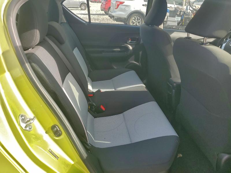 Photo 10 from auction – 2016 TOYOTA PRIUS C with VIN JTDKDTB3XG1590699