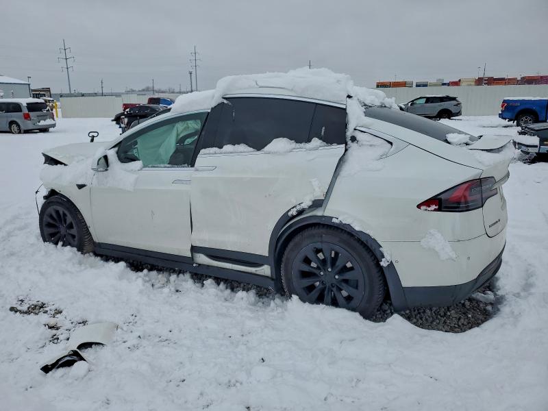 Photo 2 from auction – 2017 TESLA MODEL X with VIN 5YJXCDE27HF078196