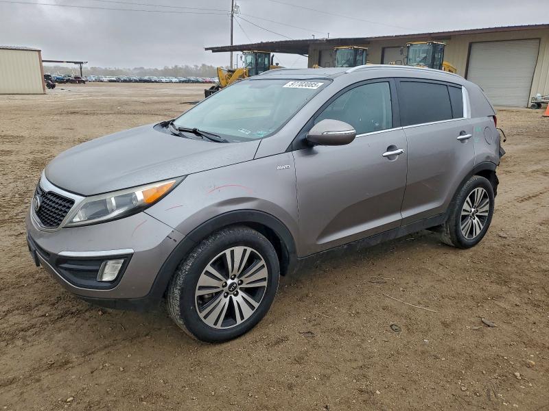 KIA SPORTAGE E 2015 with VIN KNDPCCAC9F7737939 - Photo from auction