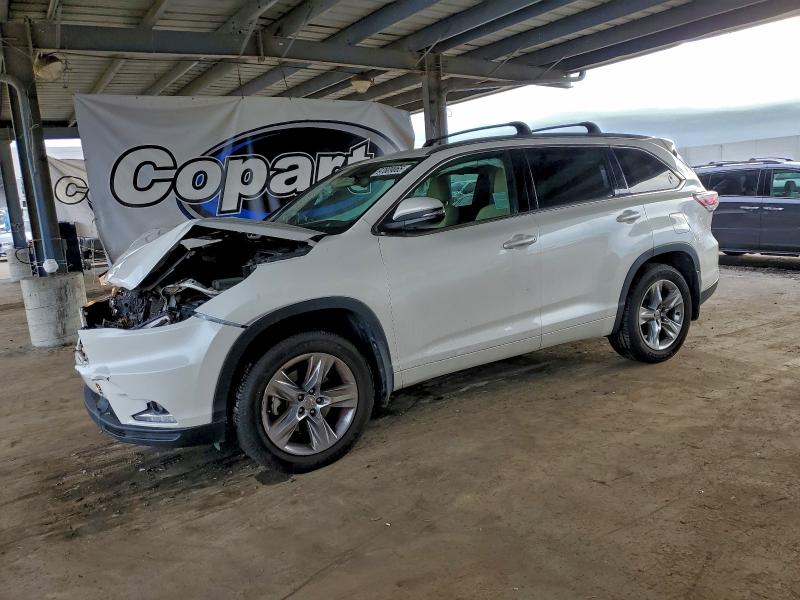 TOYOTA HIGHLANDER 2015 with VIN 5TDDKRFH8FS117702 - Photo from auction