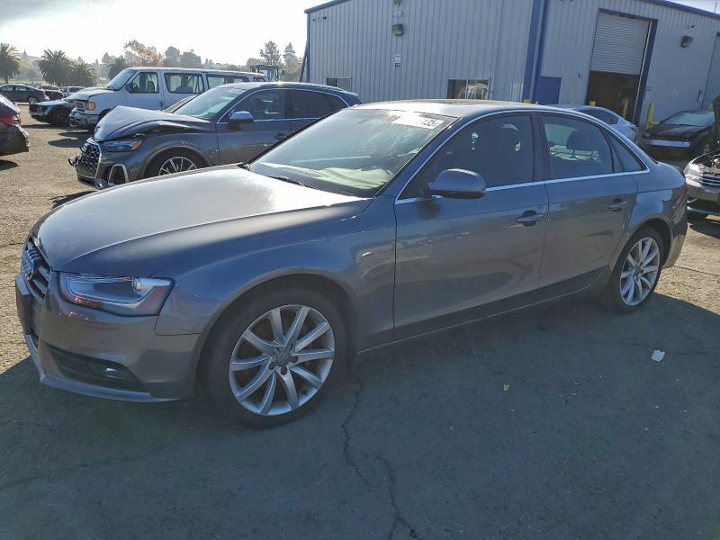 AUDI A4 PREMIUM 2013 с VIN WAUEFAFL7DN026869 - Фото с аукциона