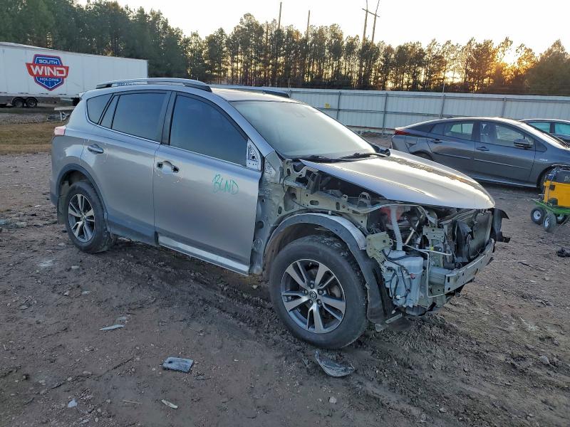 Photo 4 from auction – 2018 TOYOTA RAV4 ADVEN with VIN 2T3RFREV3JW835912