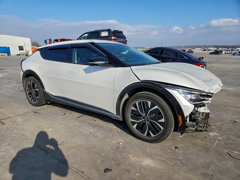 Photo 4 from auction – 2022 KIA EV6 LIGHT with VIN KNDC34LA5N5030234