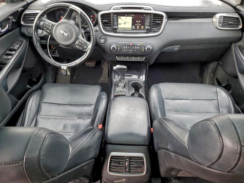 Photo 8 from auction – 2017 KIA SORENTO SX with VIN 5XYPKDA55HG220573
