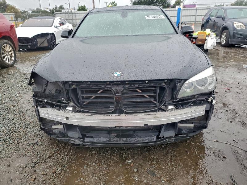 Photo 5 from auction – 2013 BMW 740 LI with VIN WBAYE4C59DD136772