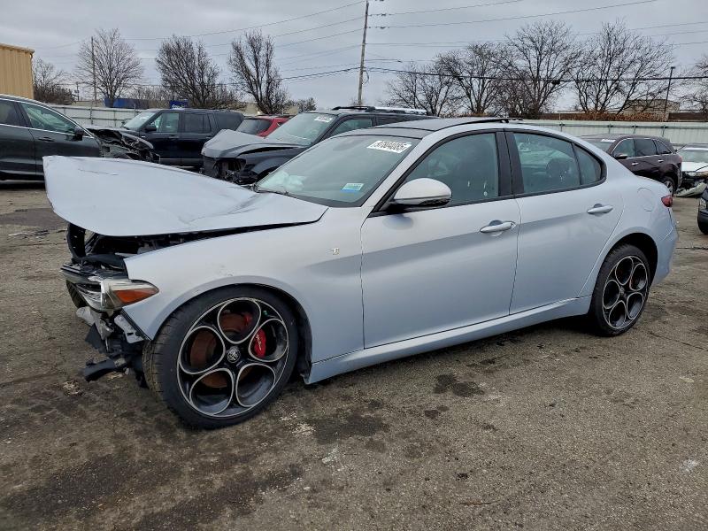 Снимка 1 от търг – 2022 ALFA ROMEO GIULIA SUP с VIN ZARFANBN0N7652585