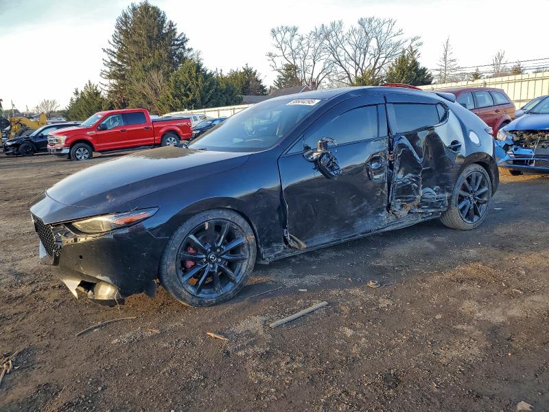 MAZDA 3 PREMIUM 2021 with VIN JM1BPBNY2M1348347 - Photo from auction