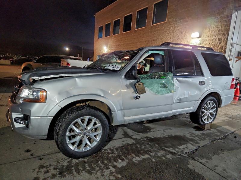 FORD EXPEDITION 2016 with VIN 1FMJU2AT6GEF02954 - Photo from auction
