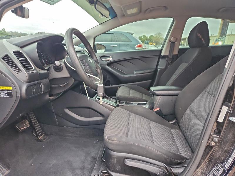 Photo 7 from auction – 2017 KIA FORTE LX with VIN 3KPFK4A74HE015692
