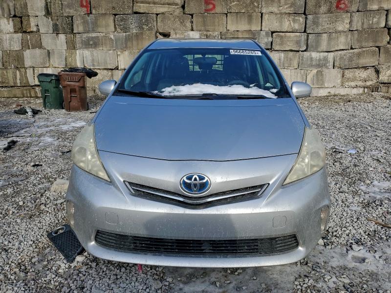Photo 5 from auction – 2013 TOYOTA PRIUS V with VIN JTDZN3EU0D3286278