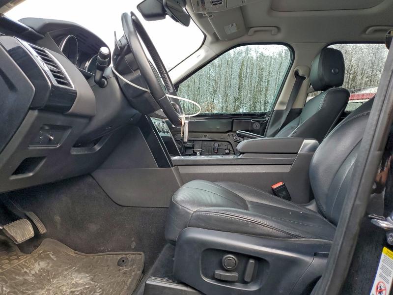 Photo 7 from auction – 2019 LAND ROVER DISCOVERY with VIN SALRG2RV7K2402255