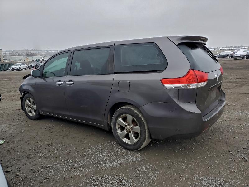 Photo 2 from auction – 2011 TOYOTA SIENNA with VIN 5TDZK3DC5BS168997