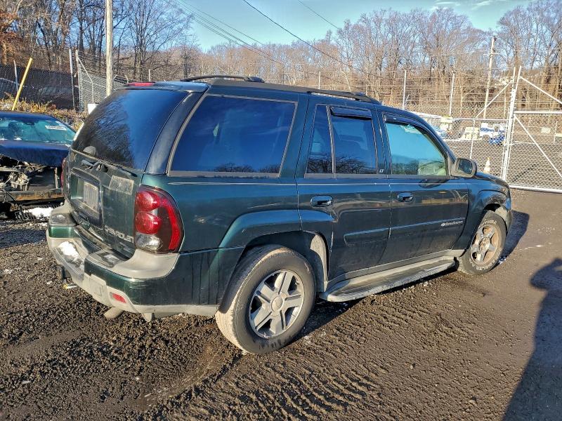 Photo 3 from auction – 2004 CHEVROLET TRAILBLAZE with VIN 1GNDT13S242407931