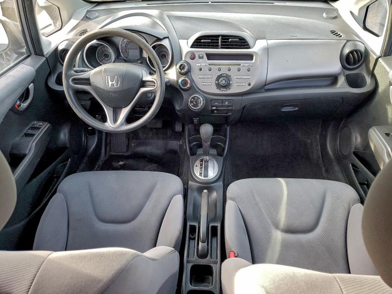Photo 8 from auction – 2010 HONDA FIT with VIN JHMGE8H2XAC010019