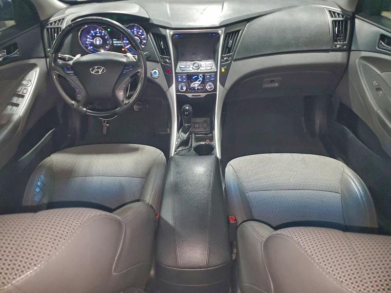 Photo 8 from auction – 2013 HYUNDAI SONATA SE with VIN 5NPEC4AB1DH689138