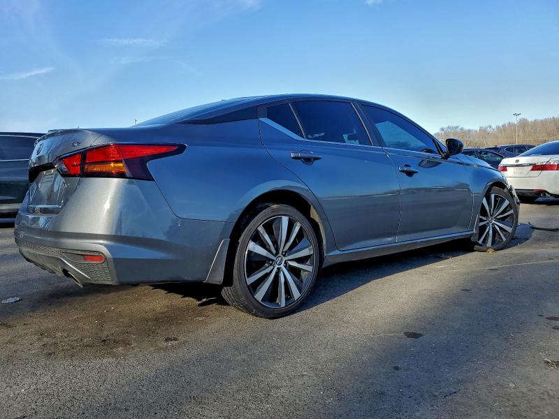 Photo 3 from auction – 2019 NISSAN ALTIMA SR with VIN 1N4BL4CV2KC257649
