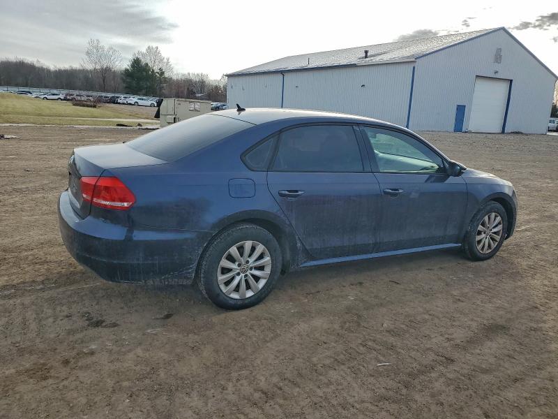 Photo 3 from auction – 2012 VOLKSWAGEN PASSAT S with VIN 1VWAH7A39CC026627