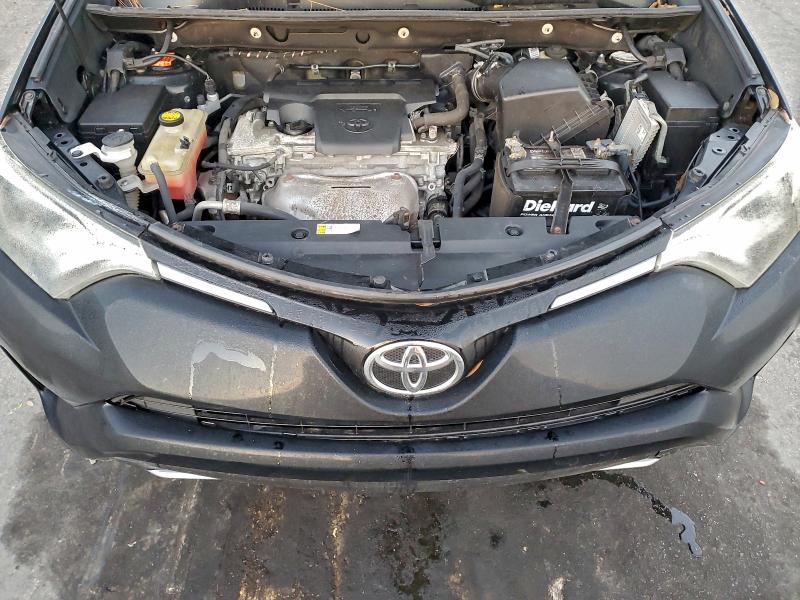 Photo 12 from auction – 2016 TOYOTA RAV4 XLE with VIN 2T3WFREV1GW237135