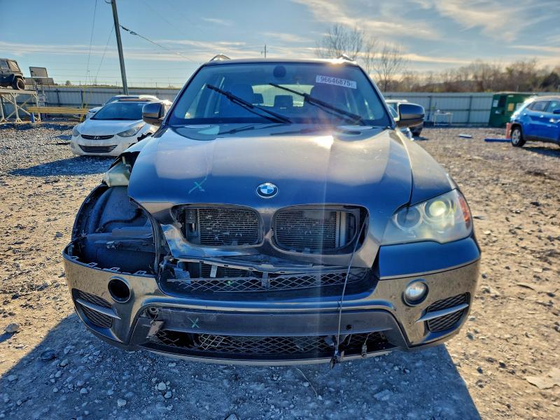 Photo 5 from auction – 2013 BMW X5 XDRIVE3 with VIN 5UXZV4C53D0B06909
