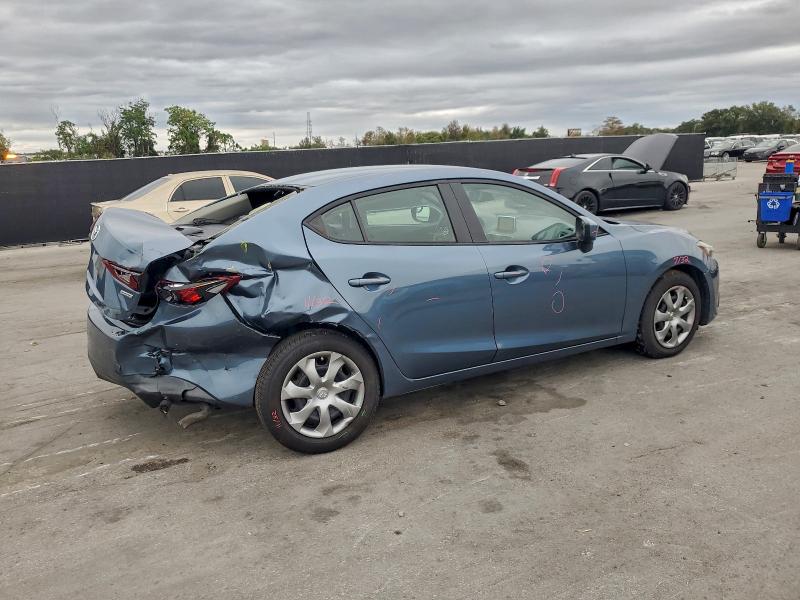 Photo 3 from auction – 2015 MAZDA 3 SPORT with VIN 3MZBM1U76FM173941