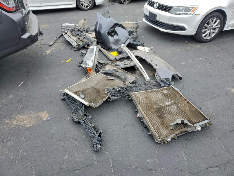 Photo 13 from auction – 2019 TOYOTA 4RUNNER SR with VIN JTEBU5JR9K5688511