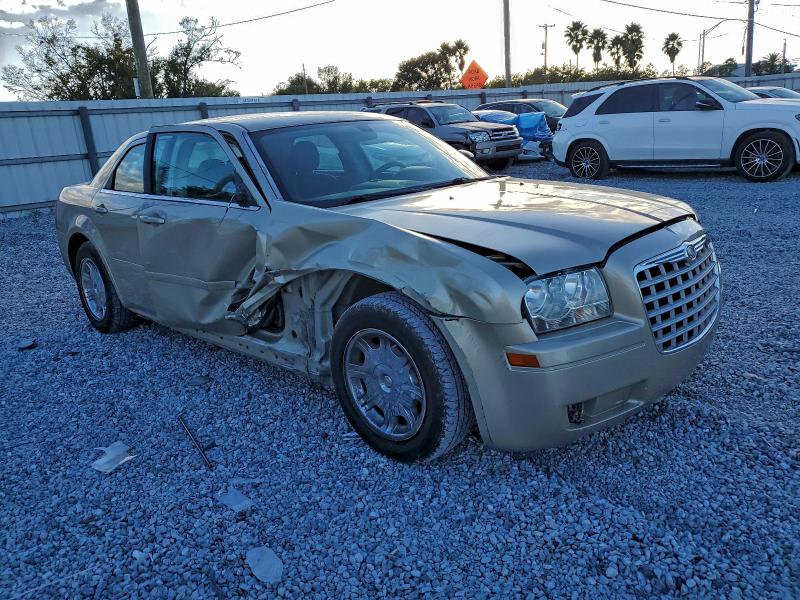 Photo 4 from auction – 2006 CHRYSLER 300 with VIN 2C3KA43R96H484881