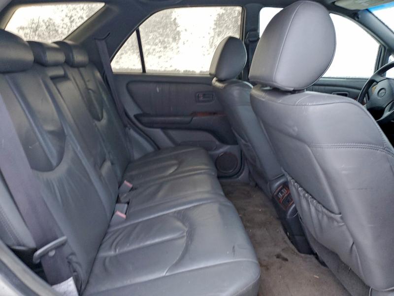 Photo 10 from auction – 1999 LEXUS RX 300 with VIN JT6HF10U0X0034256