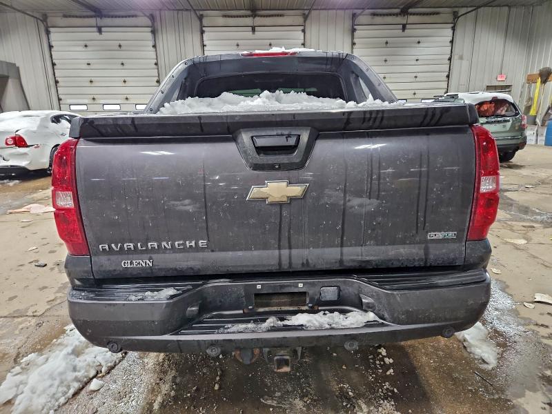 Photo 6 from auction – 2011 CHEVROLET AVALANCHE with VIN 3GNTKGE37BG145285