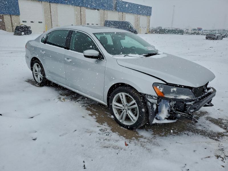 Photo 4 from auction – 2015 VOLKSWAGEN PASSAT SE with VIN 1VWBV7A3XFC060626