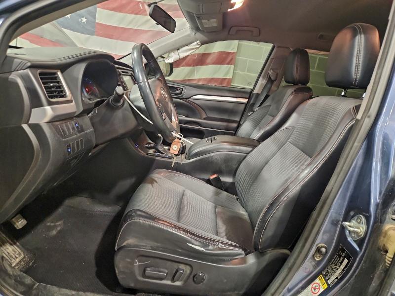 Photo 7 from auction – 2016 TOYOTA HIGHLANDER with VIN 5TDBKRFH2GS340696