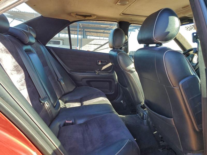 Photo 10 from auction – 2001 LEXUS IS 300 with VIN JTHBD182610008614