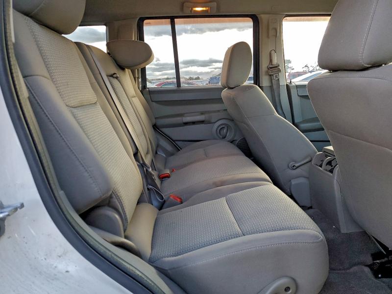 Photo 11 from auction – 2008 JEEP COMMANDER with VIN 1J8HG48K48C160414