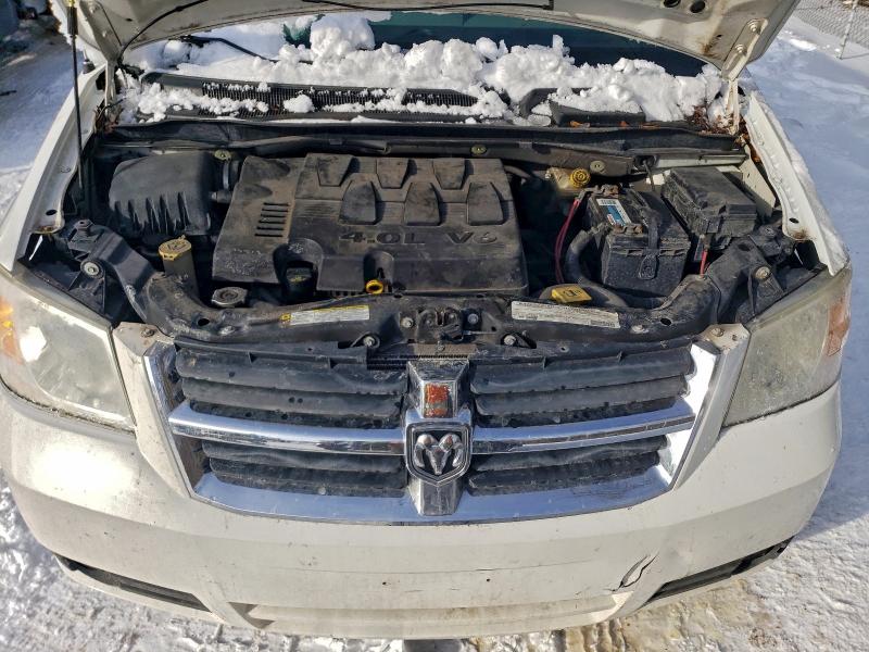 Photo 12 from auction – 2010 DODGE GRAND CARA with VIN 2D4RN6DX4AR426352