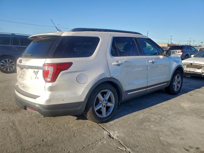 Photo 3 from auction – 2019 FORD EXPLORER X with VIN 1FM5K7D84KGB09141