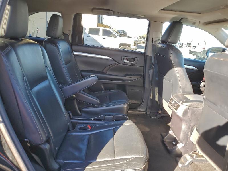 Zdjęcie 11 z aukcji – 2015 TOYOTA HIGHLANDER z VIN 5TDJKRFH8FS104001