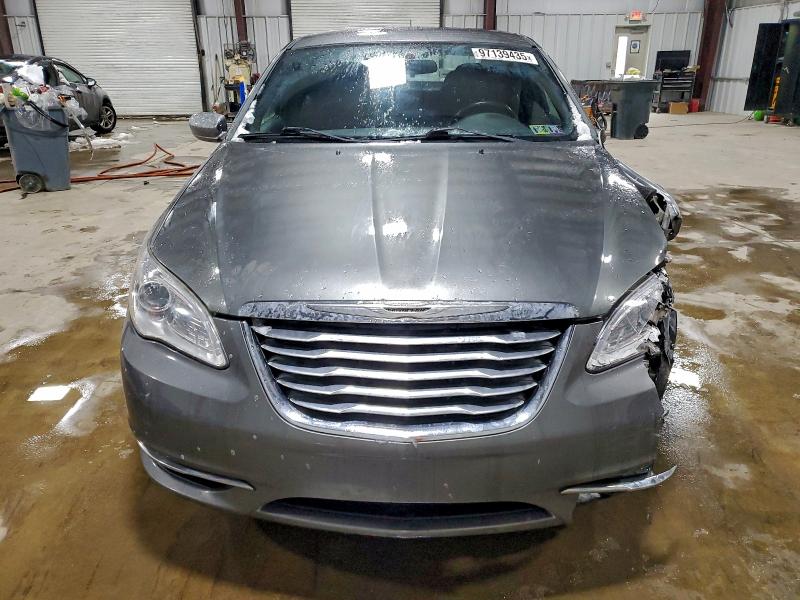 Photo 5 from auction – 2012 CHRYSLER 200 TOURIN with VIN 1C3CCBBB6CN189618