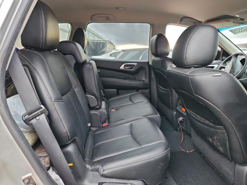 Photo 11 from auction – 2015 NISSAN PATHFINDER with VIN 5N1AR2MN1FC664919