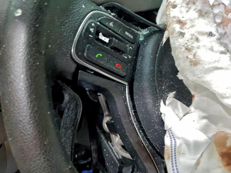 Photo 9 from auction – 2018 KIA SPORTAGE L with VIN KNDPM3AC2J7490513