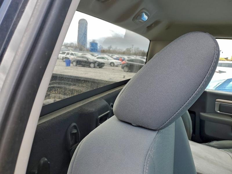 Photo 10 from auction – 2014 RAM 1500 ST with VIN 3C6JR6ATXEG175758