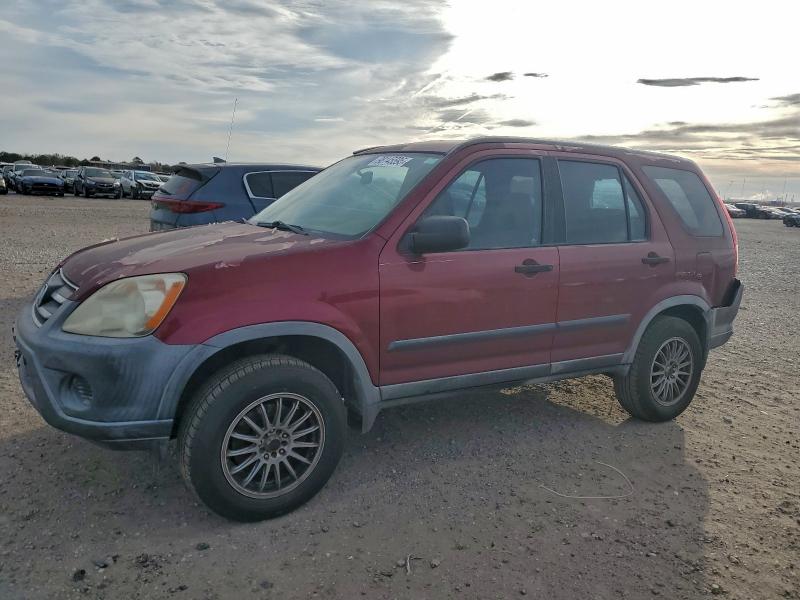 HONDA CR-V LX 2005 with VIN JHLRD68575C013044 - Photo from auction