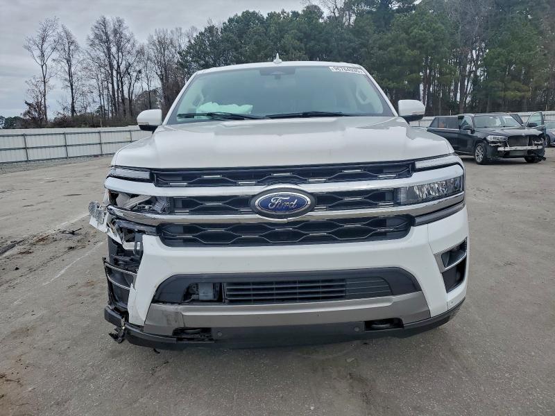 Photo 5 from auction – 2023 FORD EXPEDITION with VIN 1FMJU2A89PEA55032