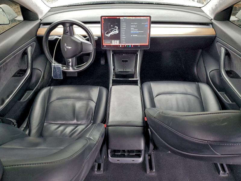 Photo 8 from auction – 2017 TESLA MODEL 3 with VIN 5YJ3E1EA5HF002054