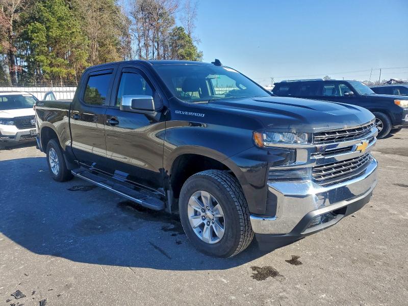 Photo 4 from auction – 2021 CHEVROLET SILVERADO with VIN 1GCUYDED7MZ382963