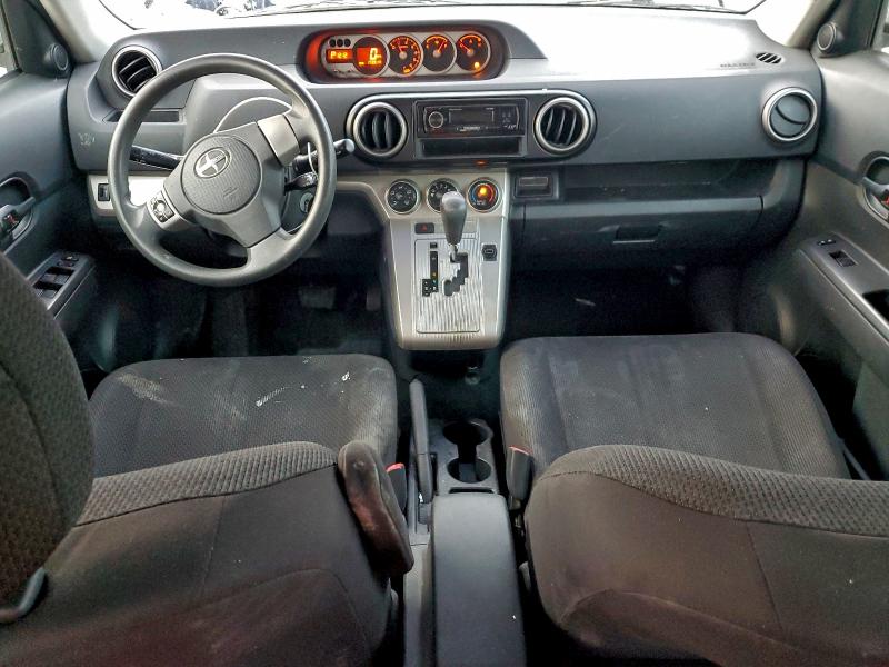 Photo 8 from auction – 2008 TOYOTA SCION with VIN JTLKE50E081056677