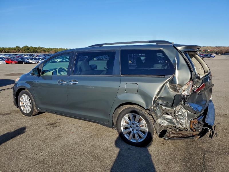 Photo 2 from auction – 2012 TOYOTA SIENNA with VIN 5TDDK3DC8CS043200